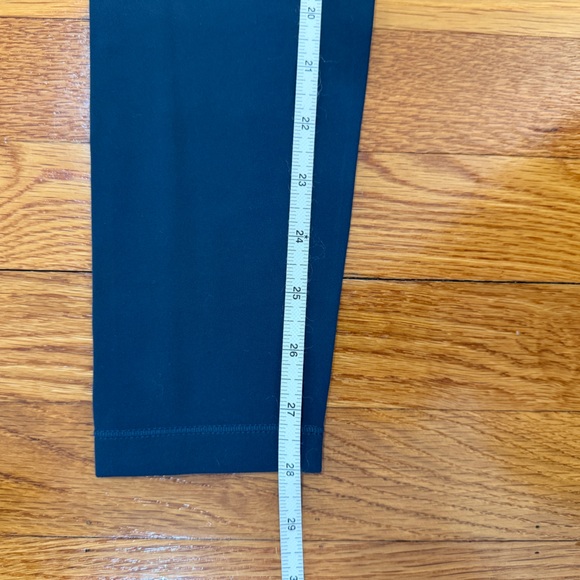 Athleta Girl 28" Inseam Tights/Leggings Pockets in Blue - Girls Size XL/14 - Picture 4 of 6